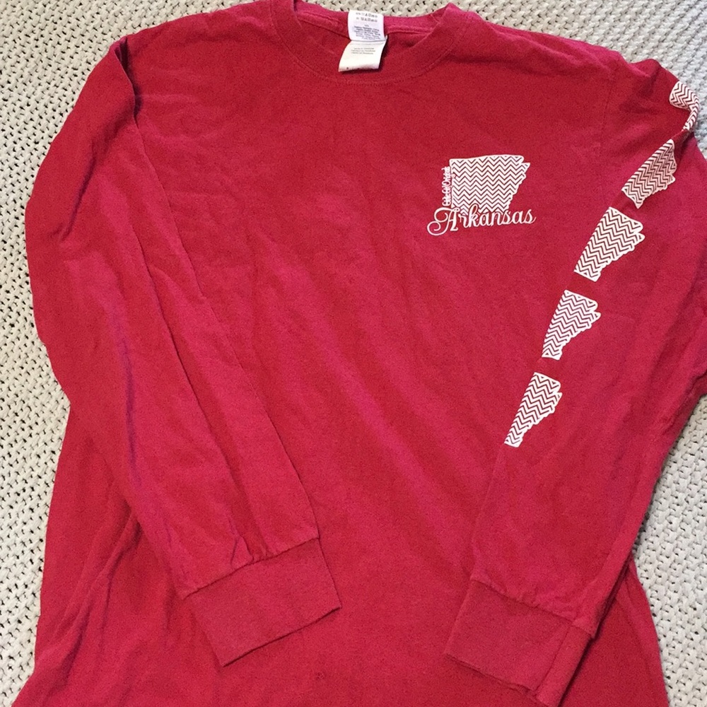 Women’s AR long sleeve T-shirt, size small.